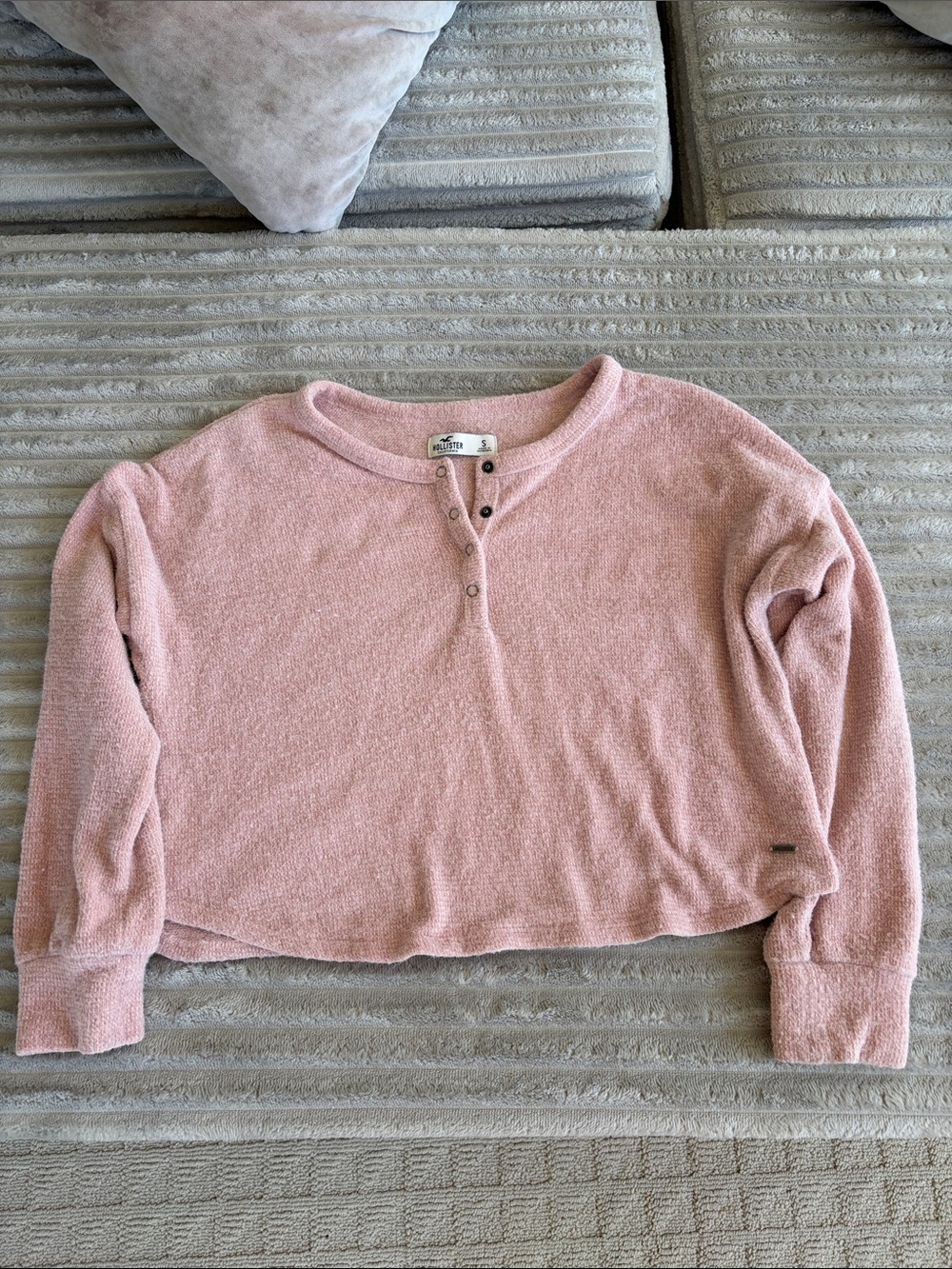 Hollister Dusty Pink Henley Crewneck Sweater